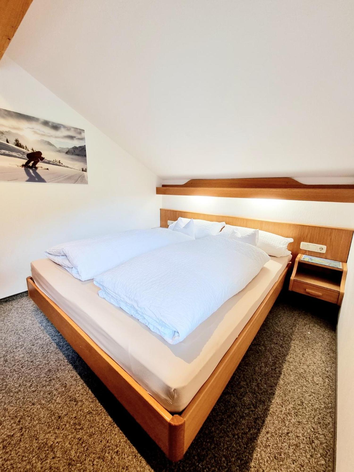 Das Bergfried - Urlaub Zentral Und Ruhig! Apartment Riezlern Exterior foto
